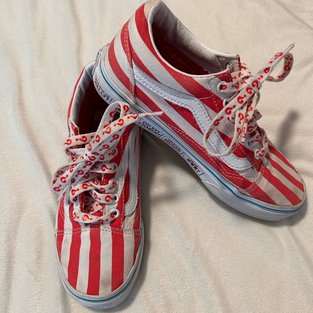 Vans Where is Waldo Lace Up Low Top Sneakers Kids Sz 3 Red White Shoes School